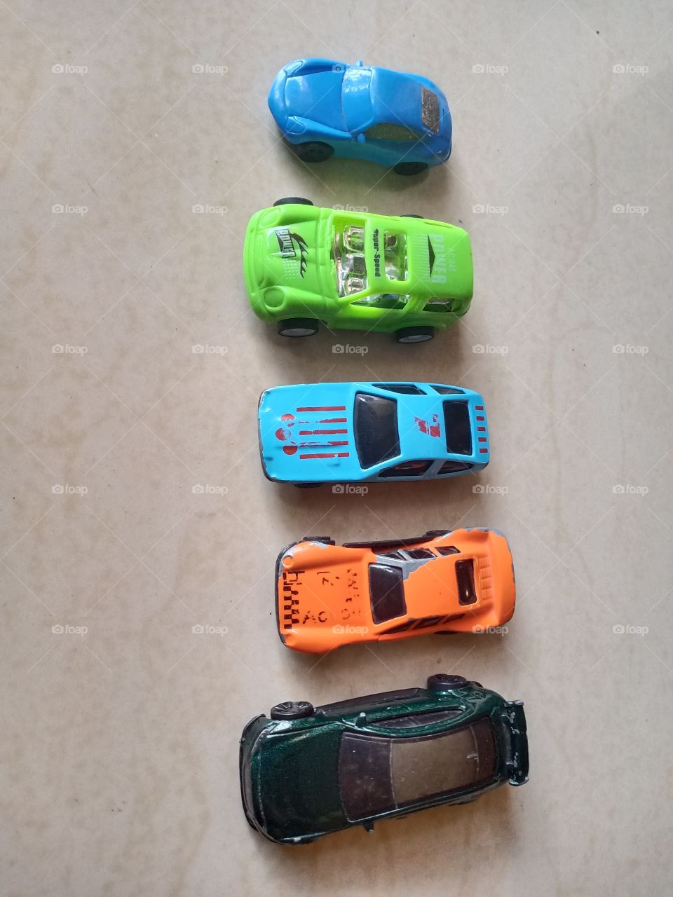 Toy car