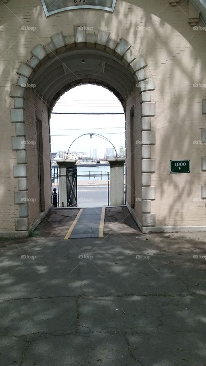 Arched entryway to Sailors Snug Harbor