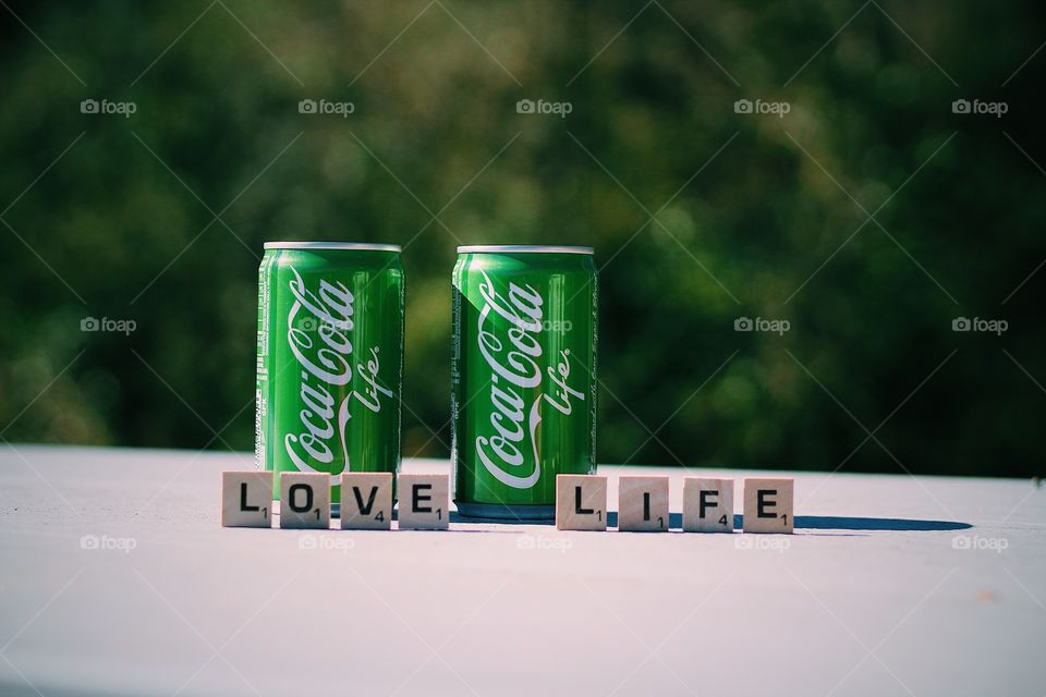 Taste the buzz Coca Cola 