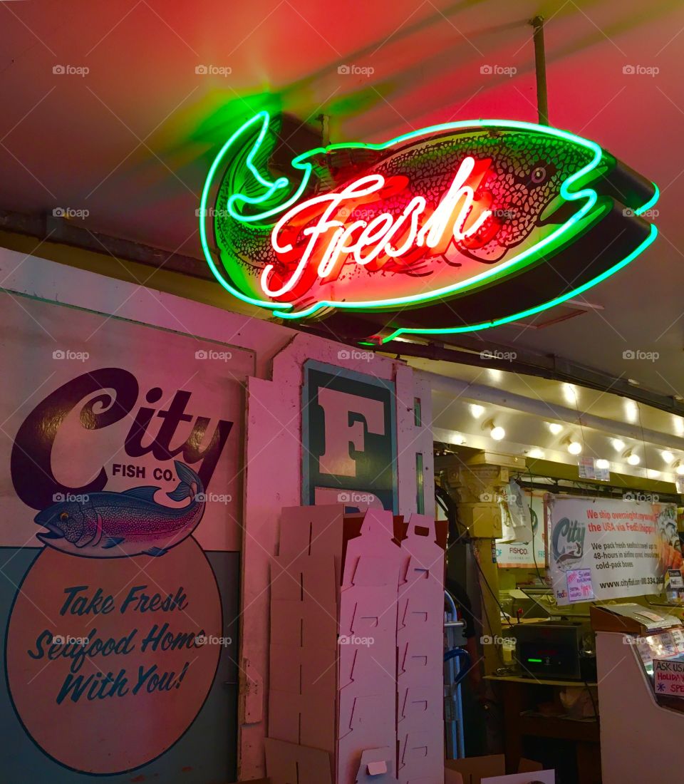 Market Neon Sign - Fresh