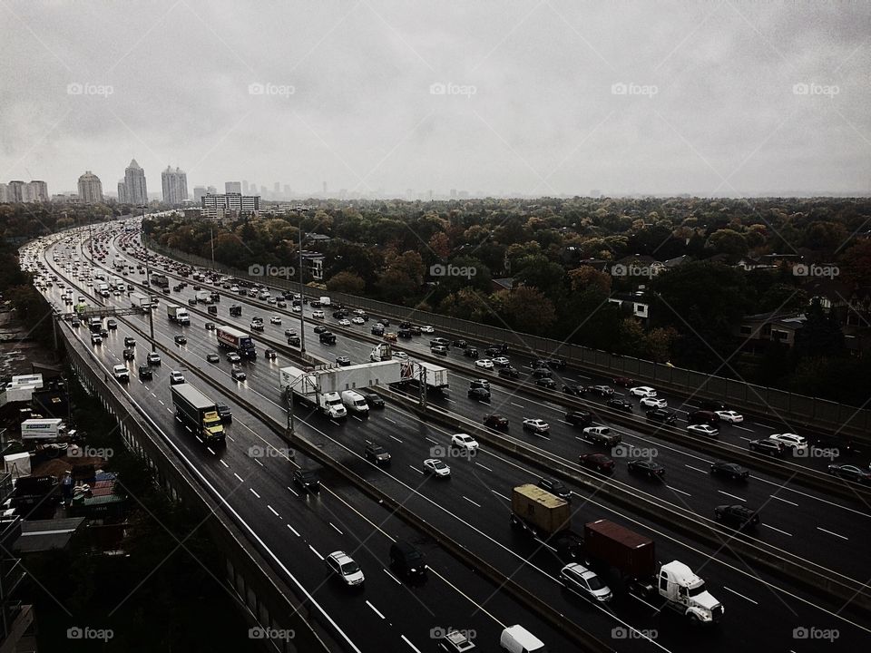 A view of commuters driving in Highway 401 Toronto