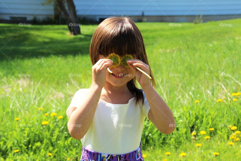 Dandelion eyes