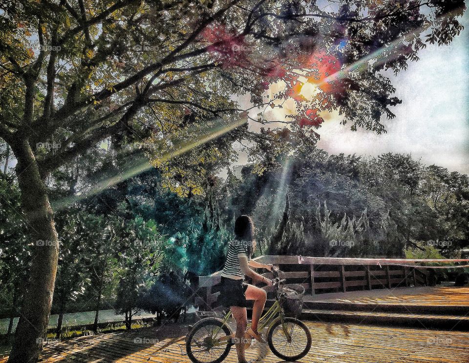 Beautiful Sunrays/ Biking/ Sightseeing