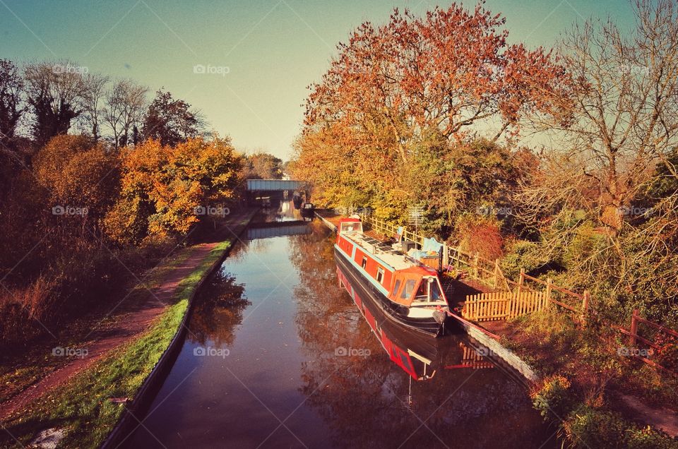 Canal uk. English canal 