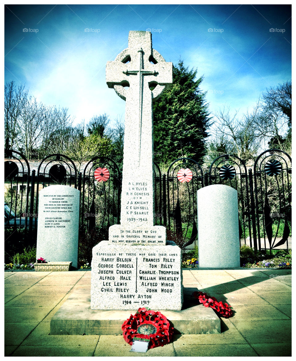 monument poppies remembrance memorial by jbrinkler