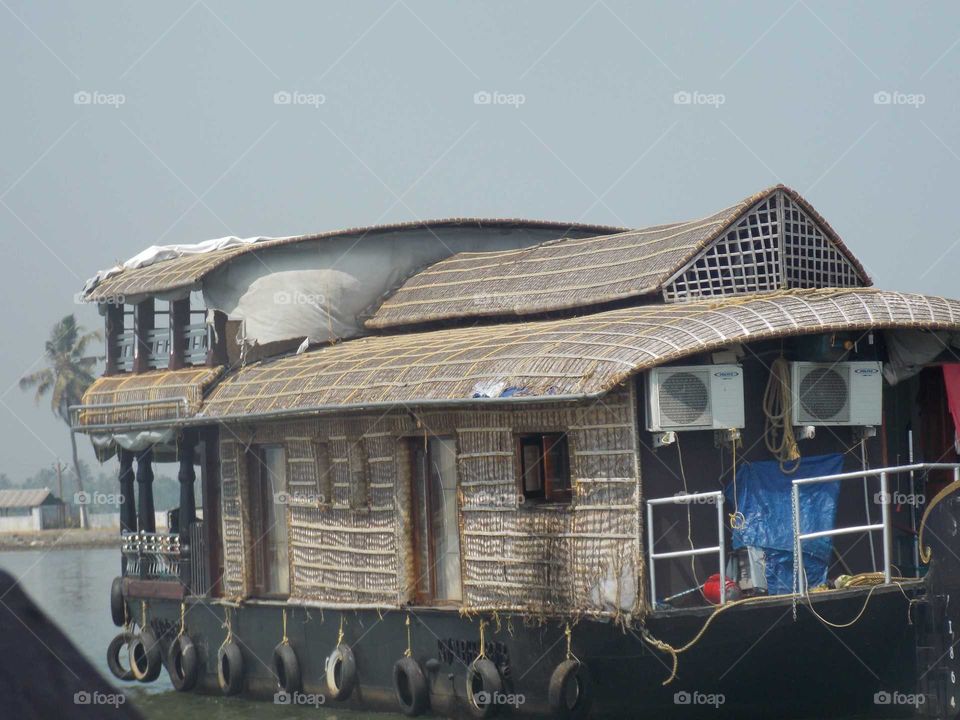 house boat