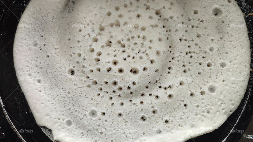 Dosa batter getting circular patterns after getting heated up in a dosa tawa