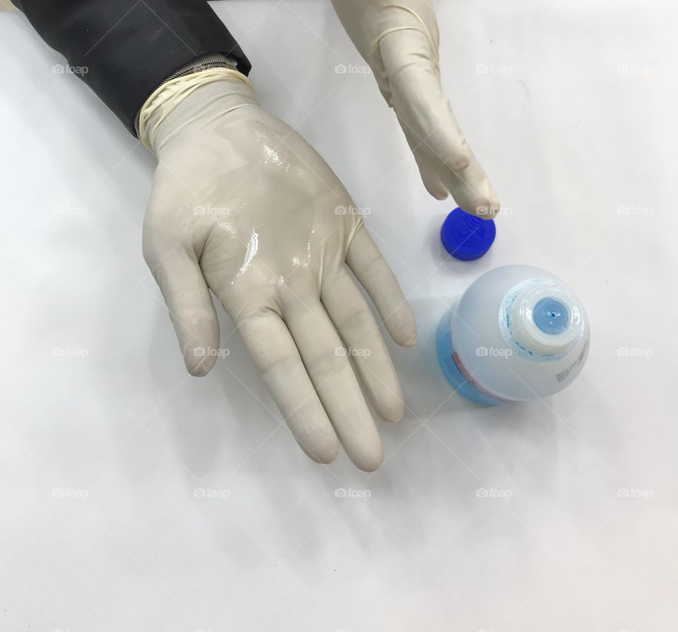 Every day use surgical hand gloves  bacteria, viruses, mold, solvents, chemicals or cancer-causing agents that can enter the body through our hands and skin. These hazards live on the surface of hands and can be transmitted through touch.