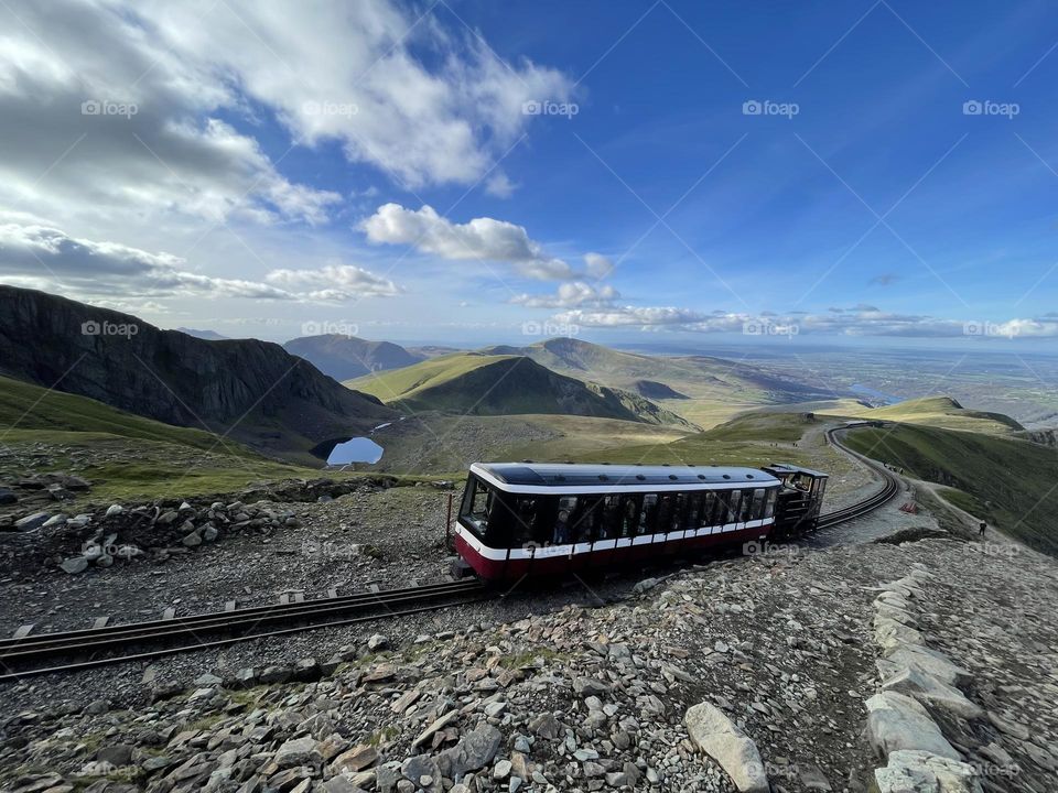 Train making its way up Snowdon 