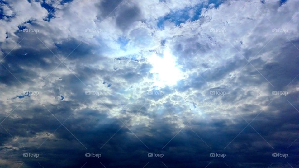 Beautiful Sun Ray's Through the  Clouds
