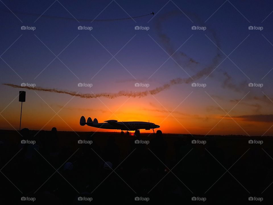 Aviation, sunset