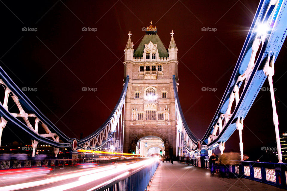 london night bridge traffic by dannytwotaps