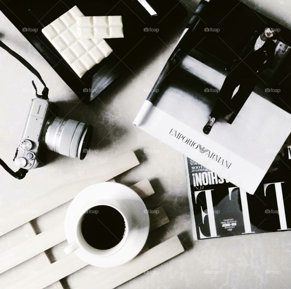flat lay, still life, food, foodporn, coffe, camera, canon, fuji film, chocolate, black, white, minimal, minimalist, simplicity, art, aesthetic, flatlay, white theme, instagram, artwork, tumblr, lifestyle, bed, desk, desktop, elle magazine