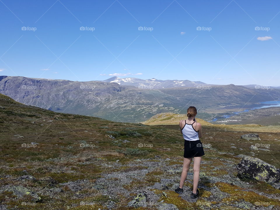 hiking in Norwegian mountains