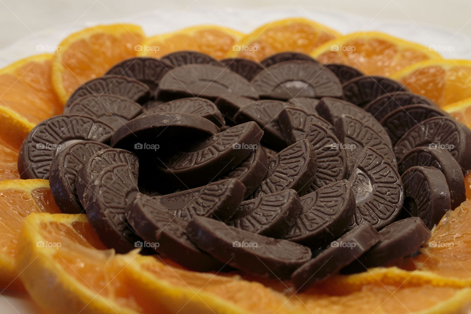Chocolate and orange slices 