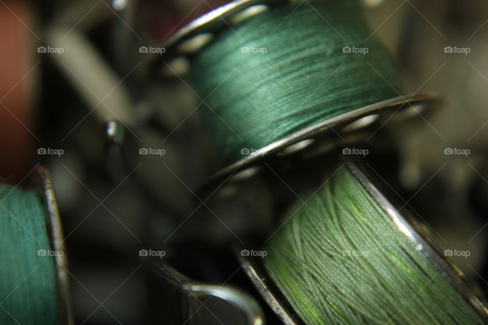 Metal thread spool