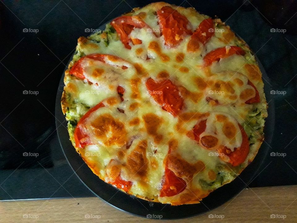 Zucchini pizza with vegetables