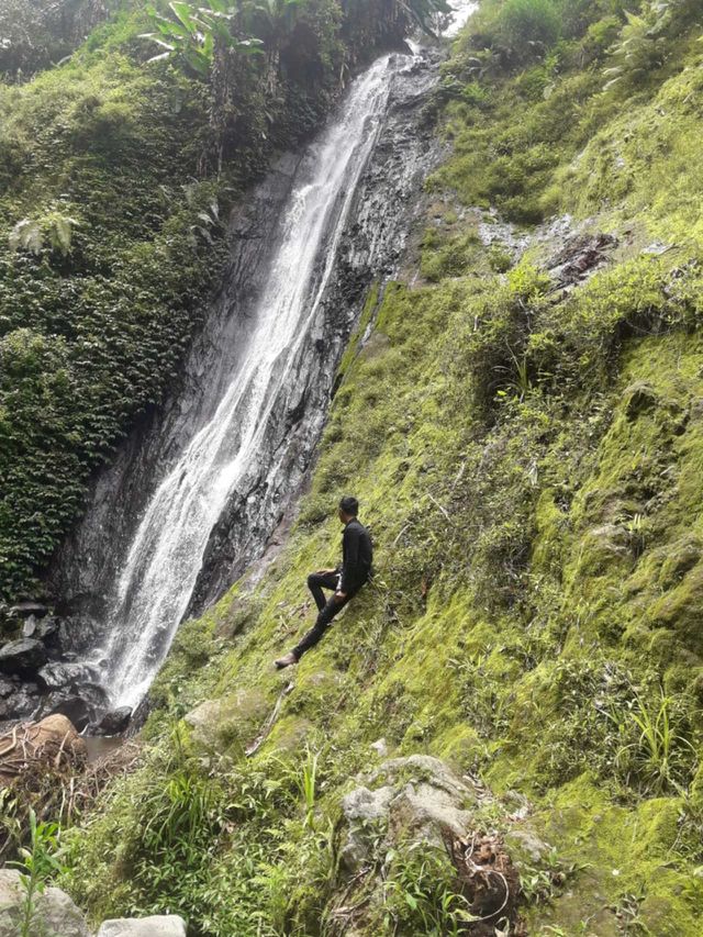 waterfall photo