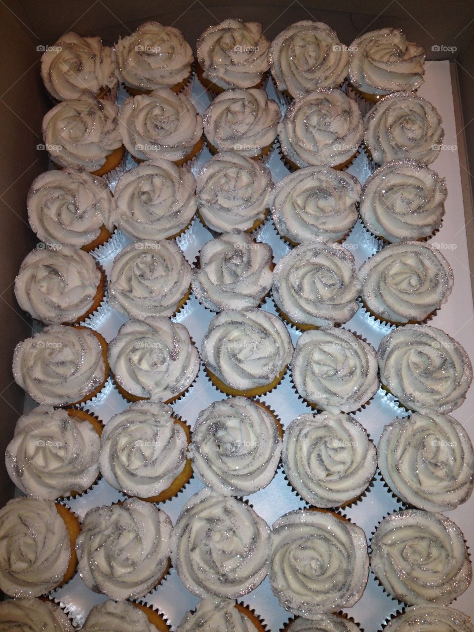 Silver rosette cupcakes
