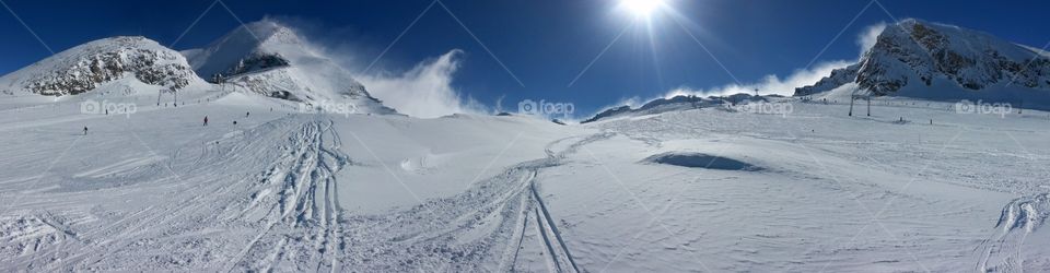 Bautiful ski day on glacier