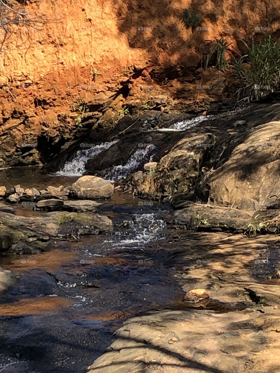 Cachoeira na trilha. 