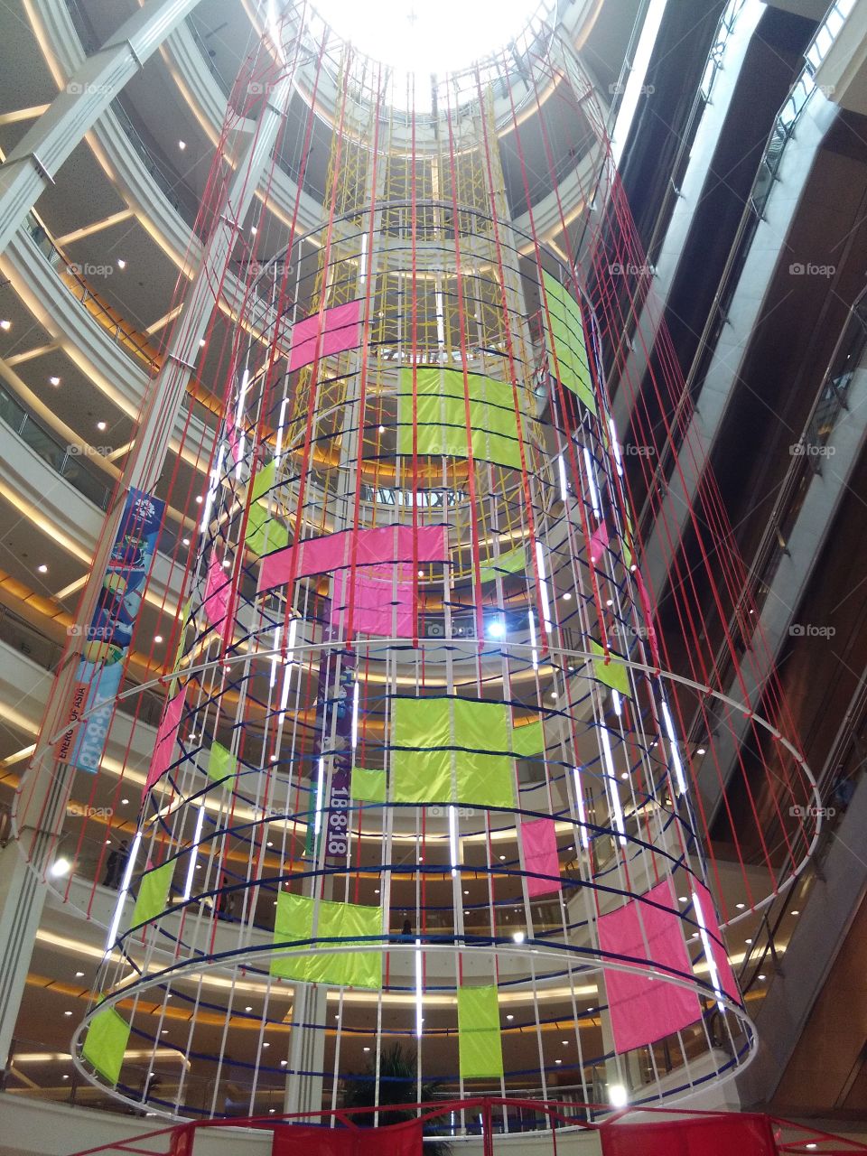 Wire mesh in the mall