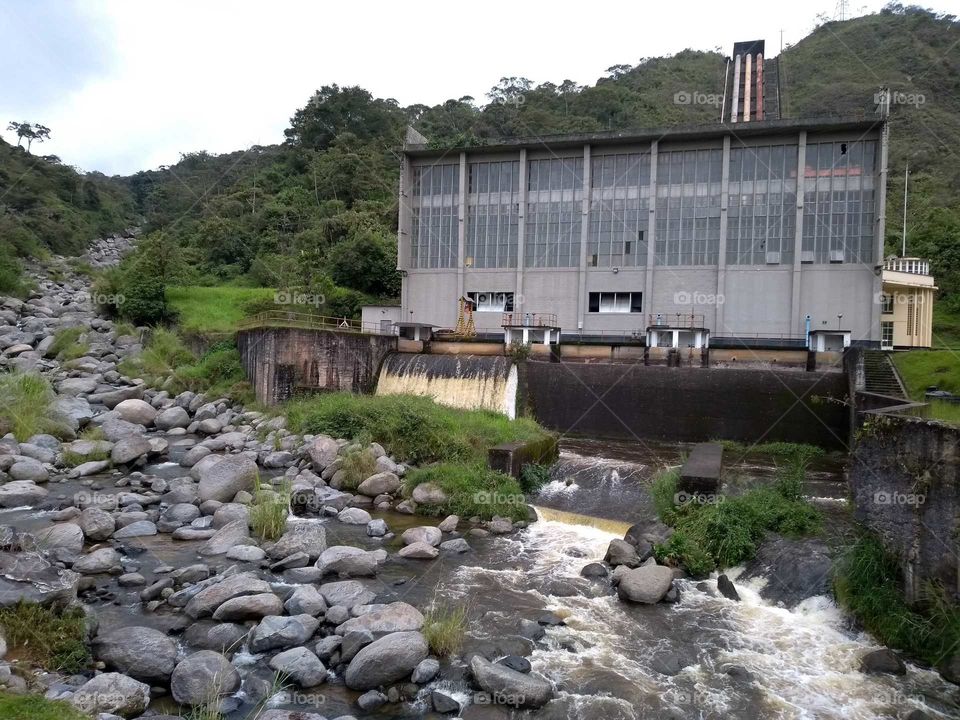 Hidroeléctrica mocorongo.😎😎😎