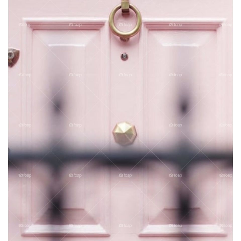 pink door, nice design, beautiful shot