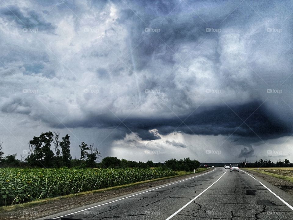 thunderstorm is coming