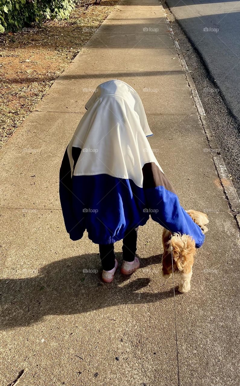 🇺🇸 Life in Motion - My daughter and your dog! 🇧🇷 Vida em movimento - minha filha e seu cachorro!