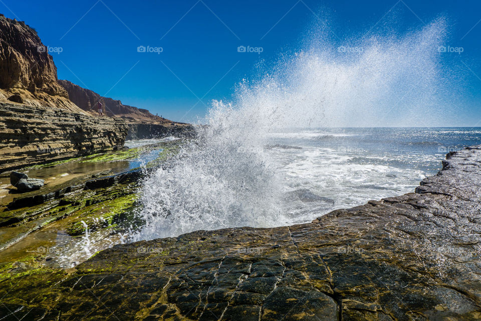 Cliff side Wave