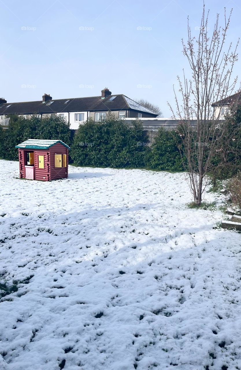 early morning snow in Dublin