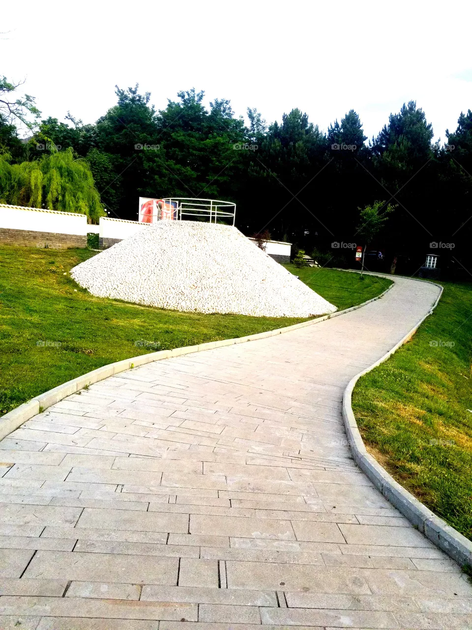 white alley