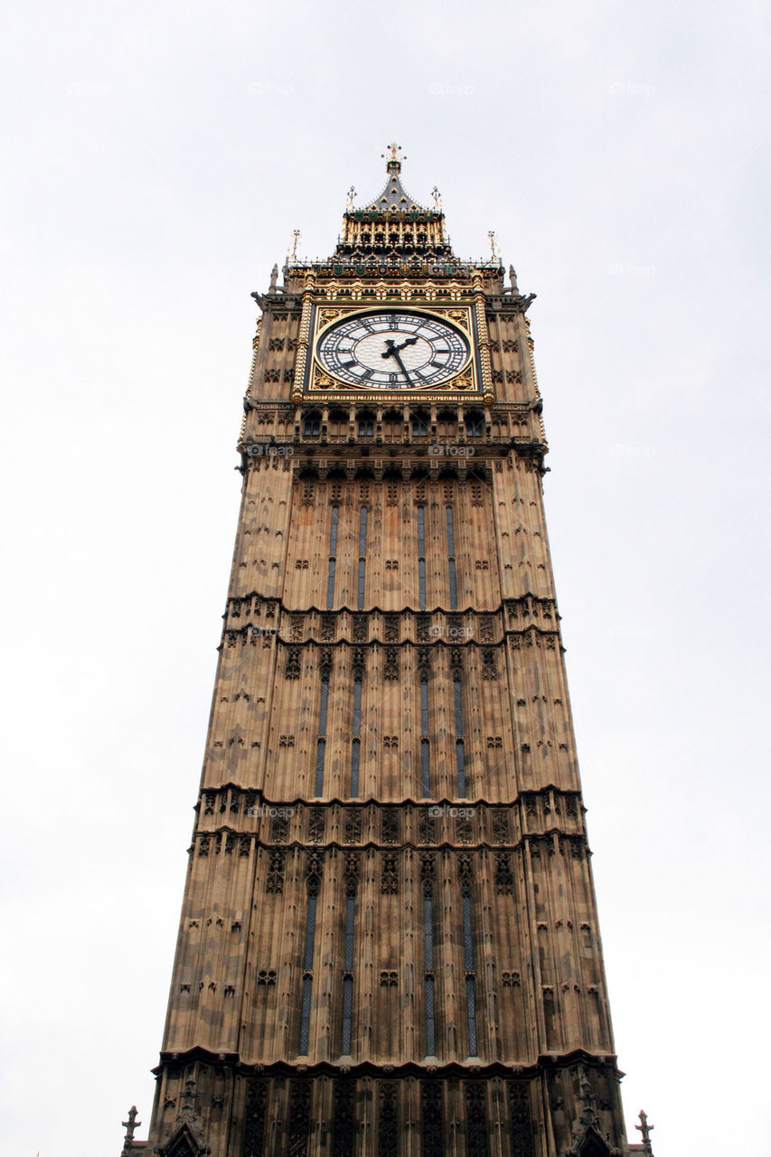 sky london clock tower by dannytwotaps