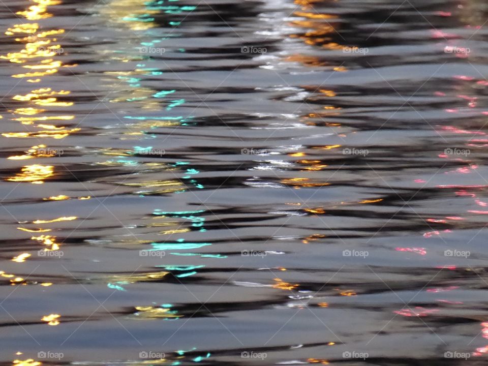 Light reflection- water 