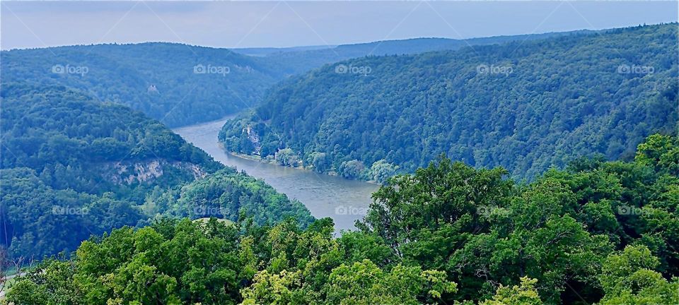 We overlook the “Danube” valley from the vicinity of “Liberation Hall” by “Kelheim”, Bavaria. This historic landmark on a mountaintop was built by King “Ludwig I” in 1815 to celebrate Germany’s victory over “Napoleon”. 2024. Hypnotic Productions